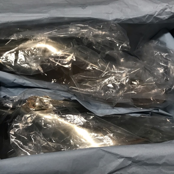 Brand new Prada women’s shoes size 40 - Picture 4 of 6